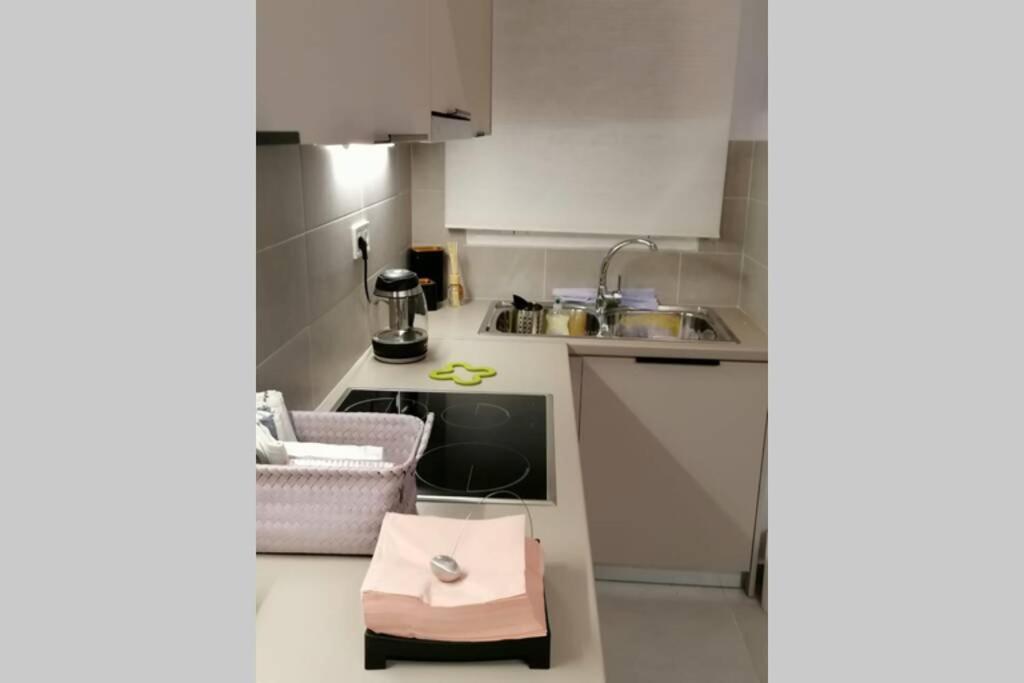 Athens City Apartment Next To Intercontinental II Exterior photo